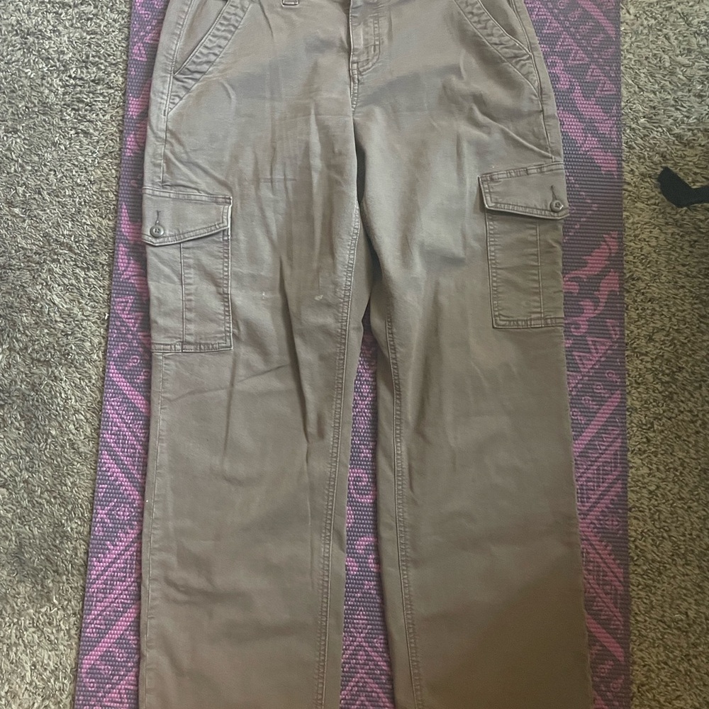 American Eagle Cargo Pants - Picture 7 of 14